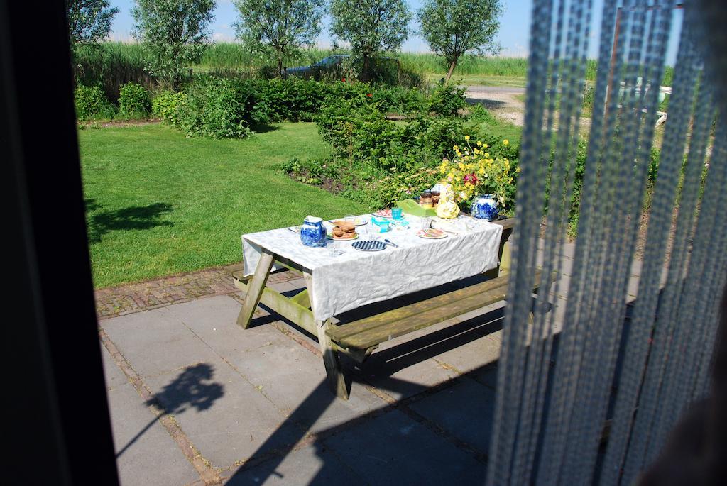 Bed In Waterland Bed & Breakfast Broek in Waterland Ruang foto
